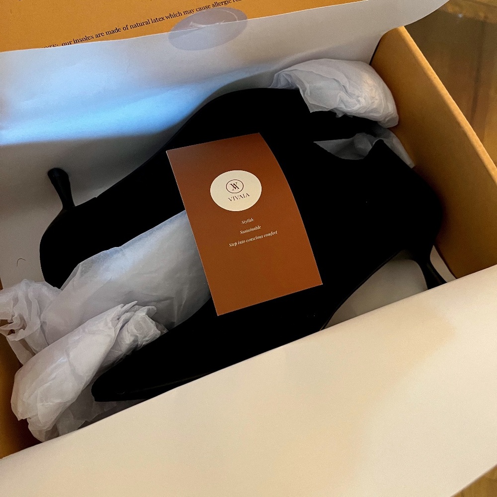 VIVAIA Kitten Heel Booties